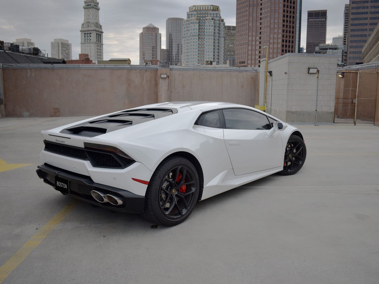White Lamborghini Huracan coupe