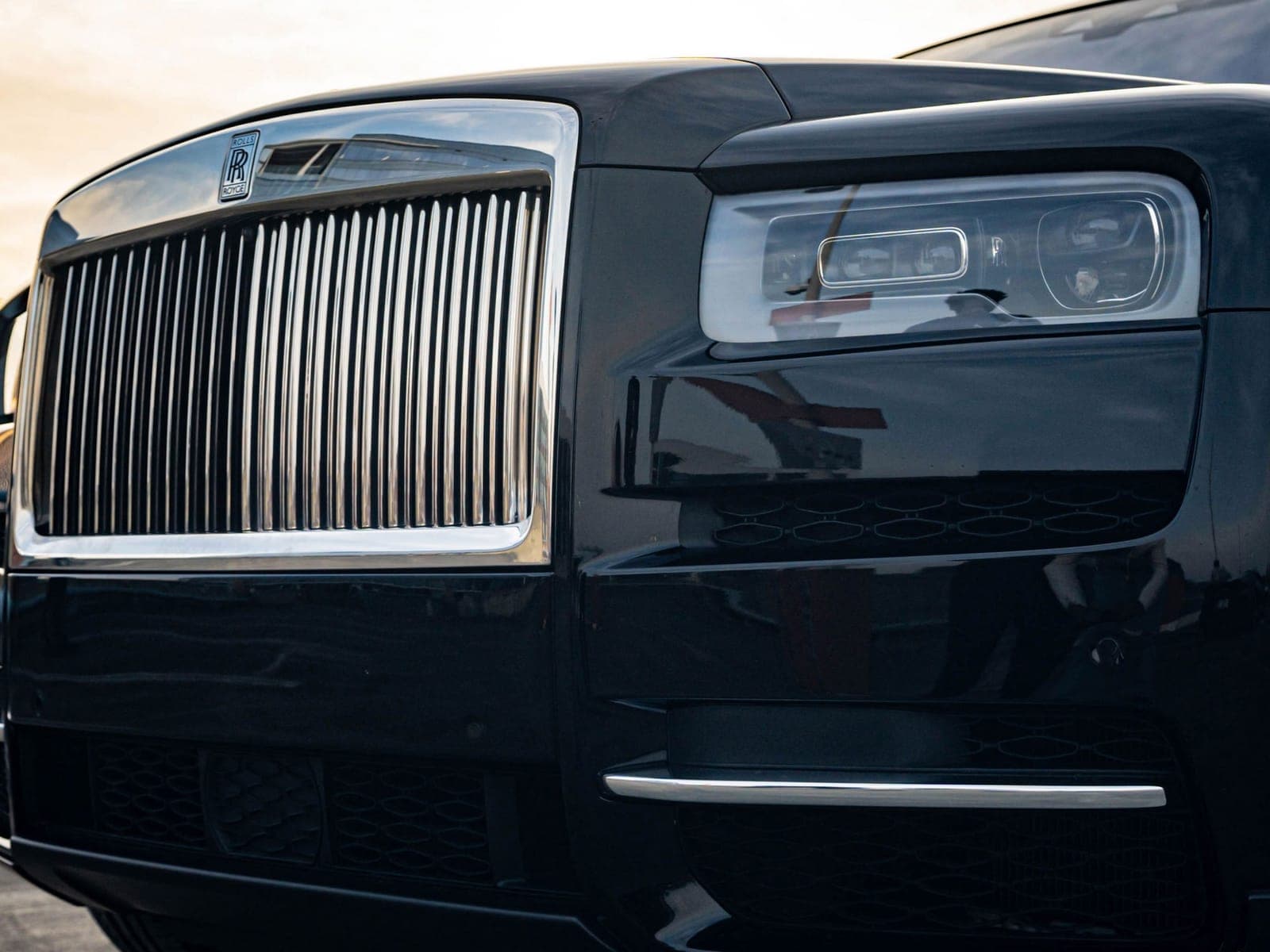 Black Rolls-Royce Cullinan