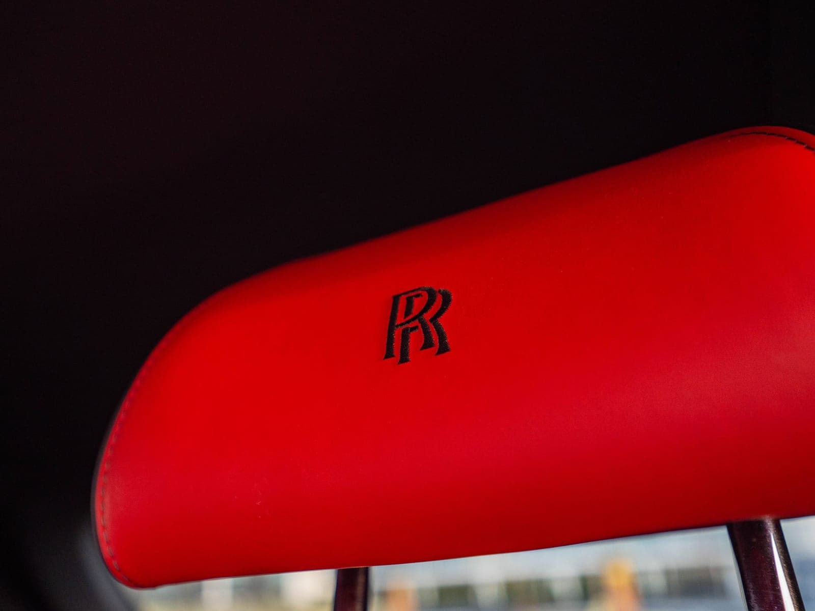 Black Rolls-Royce Cullinan