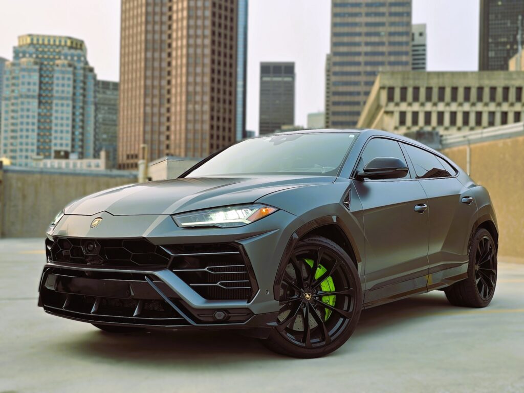 Home 47 Lamborghini Urus