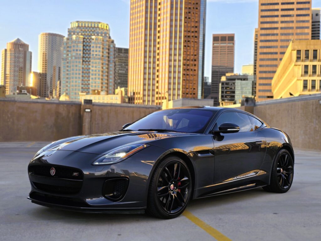 Home 147 Jaguar F-Type