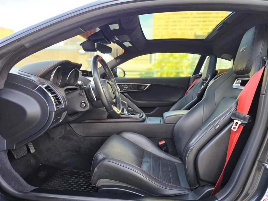 Home 154 Jaguar F-Type
