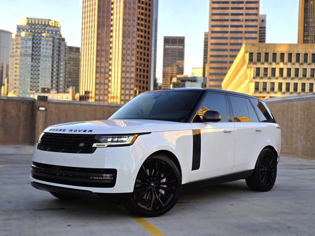 Range Rover Utility 4D P530 SE