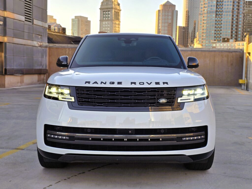 Range Rover Utility 4D P530 SE