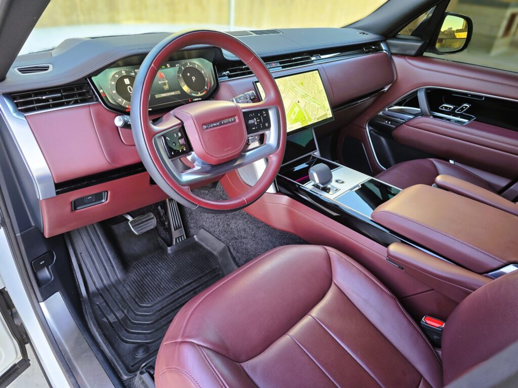 Range Rover Utility 4D P530 SE