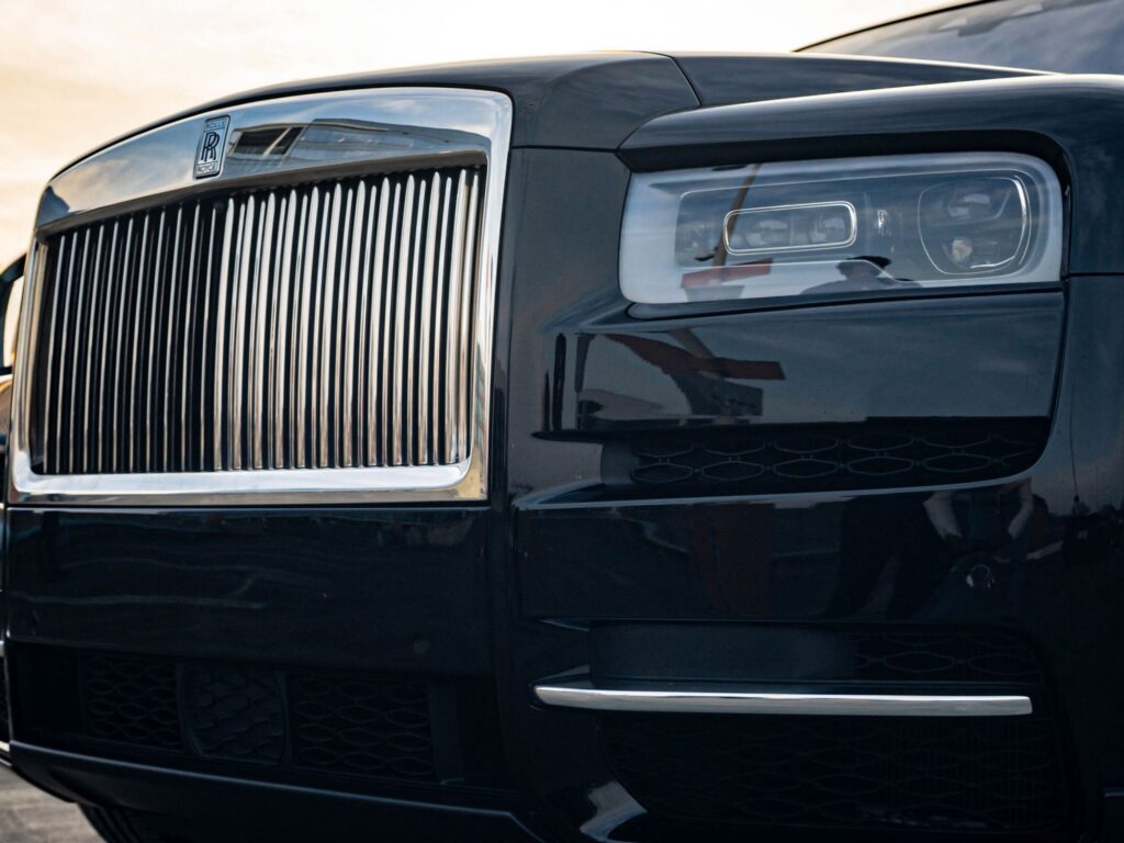 Home 35 Rolls-Royce Cullinan
